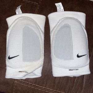 Women’s Volleyball Knee Pads
